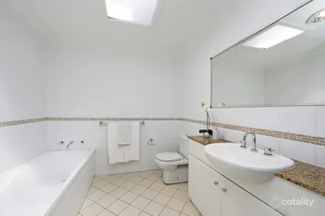 Property photo of 27 Greenwich Place Mardi NSW 2259