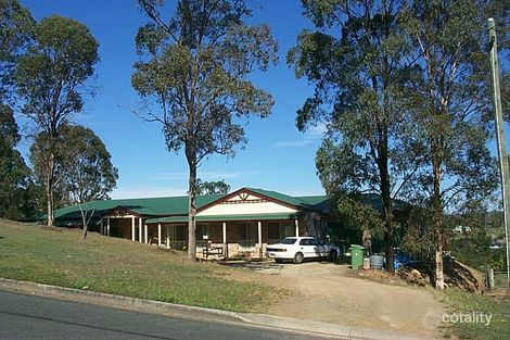 52 Drapers Rd, Eatons Hill, QLD 4037