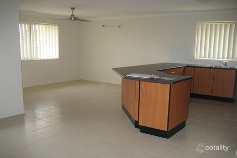 Property photo of 10 Cranberrie Crescent Pimpama QLD 4209