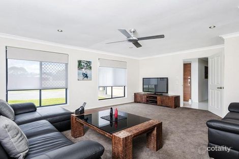 Property photo of 3 Lismore Drive Helensvale QLD 4212