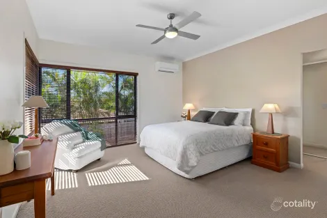 Property photo of 12 Wattle Close Bridgeman Downs QLD 4035