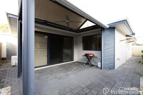 Property photo of 1 Halpin Circle Ellenbrook WA 6069