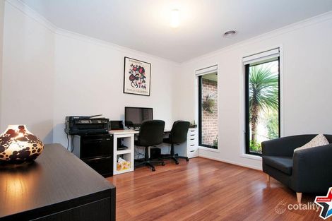 Property photo of 31 Larbert Road Mooroolbark VIC 3138