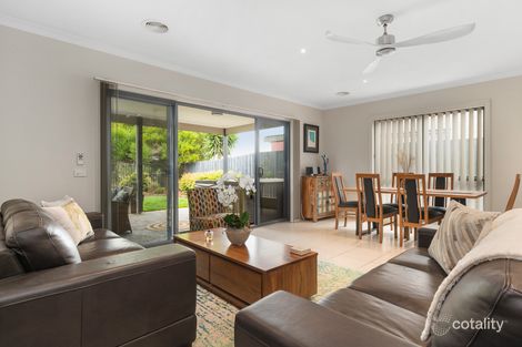 Property photo of 8 Ethereal Way Sandhurst VIC 3977