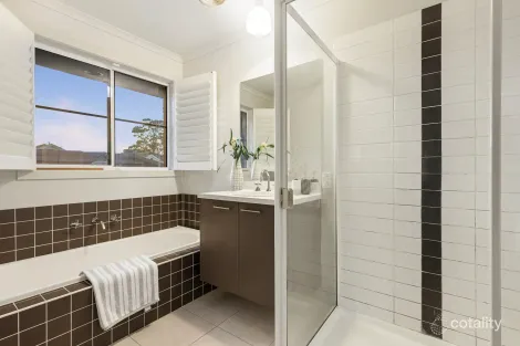 Property photo of 28 Wisteria Place Springvale South VIC 3172
