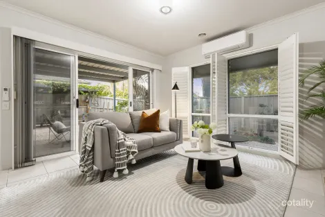 Property photo of 28 Wisteria Place Springvale South VIC 3172