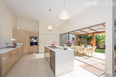 Property photo of 1 Flagtail Avenue Old Bar NSW 2430