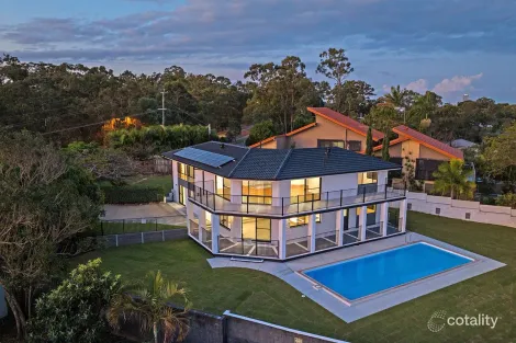 Property photo of 222 Heeb Street Benowa QLD 4217