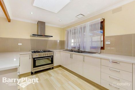 Property photo of 26 Protea Crescent St Albans VIC 3021