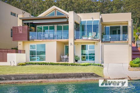 Property photo of 95 Coal Point Road Coal Point NSW 2283