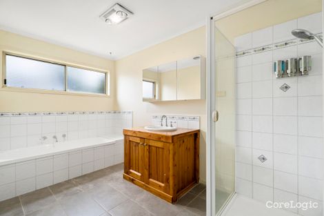 Property photo of 19 Barbara Street Woodend VIC 3442