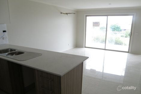 Property photo of 2/8 Valencia Lane Werribee VIC 3030