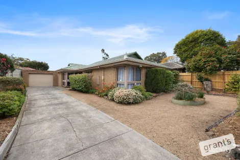 Property photo of 6 Houlder Avenue Junction Village VIC 3977