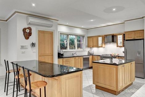 Property photo of 14 Kimberley Way Bulleen VIC 3105