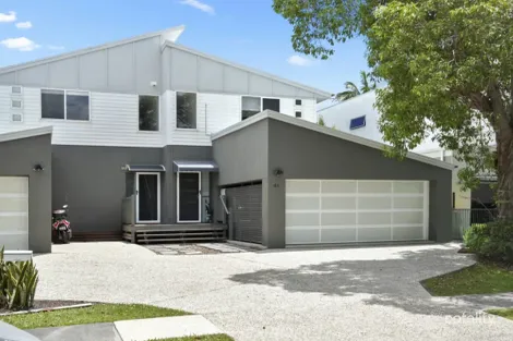 2/41 Kallay St, Miami, QLD 4220