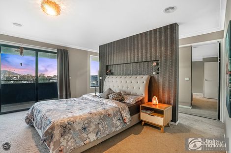 Property photo of 1 Claydon Grove Truganina VIC 3029