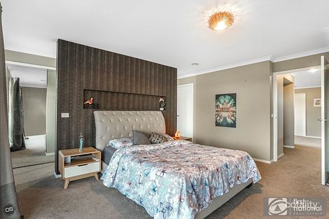 Property photo of 1 Claydon Grove Truganina VIC 3029