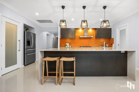 Property photo of 33 Discovery Drive Fletcher NSW 2287