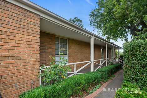 Property photo of 1 Alsop Lane Berwick VIC 3806