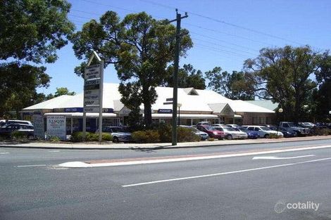 76 Hale Rd, Forrestfield, WA 6058