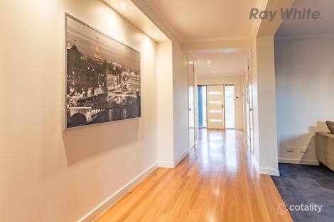 Property photo of 25 St Kilda Parade Taylors Hill VIC 3037