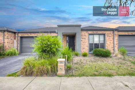 Property photo of 13 Beechtree Way Cranbourne North VIC 3977
