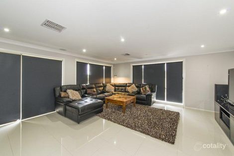 Property photo of 3 Wade Close Luddenham NSW 2745