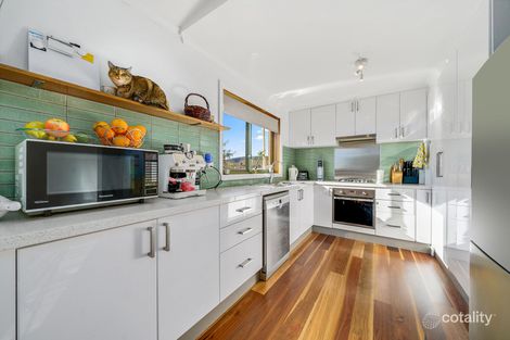 Property photo of 52 Emery Crescent Karabar NSW 2620