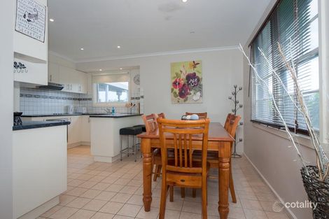Property photo of 2 Dobell Avenue Sunbury VIC 3429