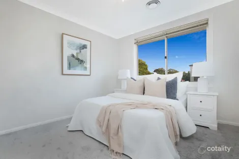 Property photo of 2 Brushbox Close Glenwood NSW 2768