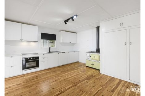 Property photo of 43 Hillview Avenue Newtown QLD 4350