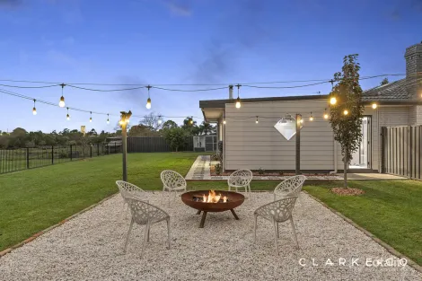Property photo of 11 Wentworth Close Branxton NSW 2335