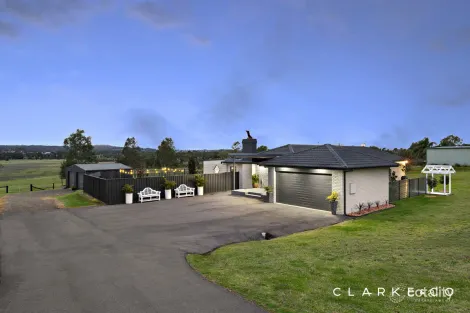 Property photo of 11 Wentworth Close Branxton NSW 2335