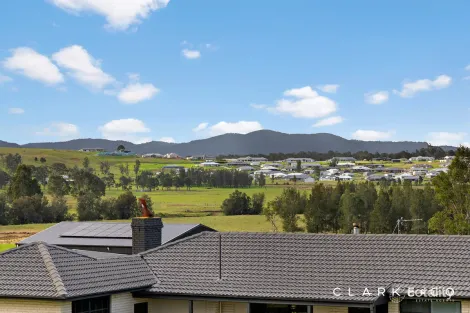 Property photo of 11 Wentworth Close Branxton NSW 2335