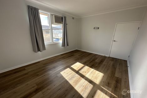 2/38 Charles St, Warners Bay, NSW 2282