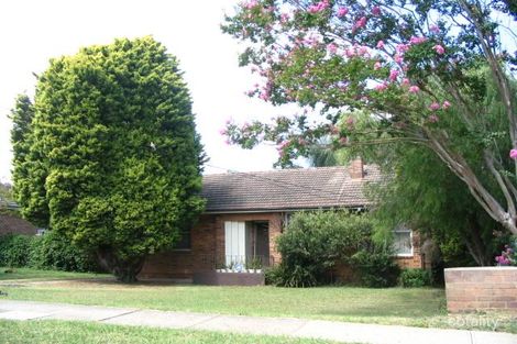 19 Flood Ave, Revesby, NSW 2212