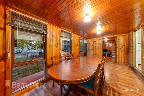 Property photo of 28 Shepherds Grove Kings Park VIC 3021