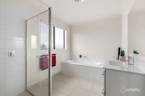 Property photo of 21 Painted Hills Road Doreen VIC 3754