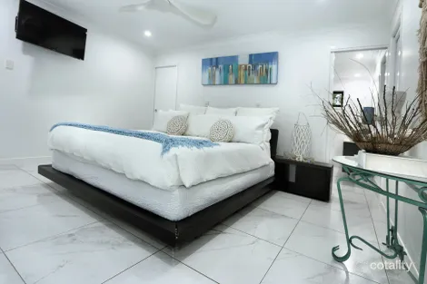 Property photo of 10 Rosander Place Bargara QLD 4670