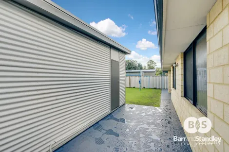 Property photo of 27 Mooralup Turn Dalyellup WA 6230