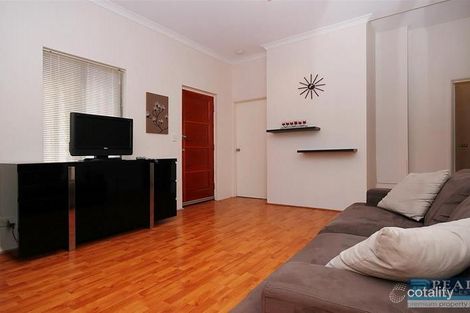 Property photo of 1/1 Nottinghill Street Joondalup WA 6027