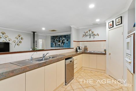 Property photo of 6 Claret Ash Court Helena Valley WA 6056