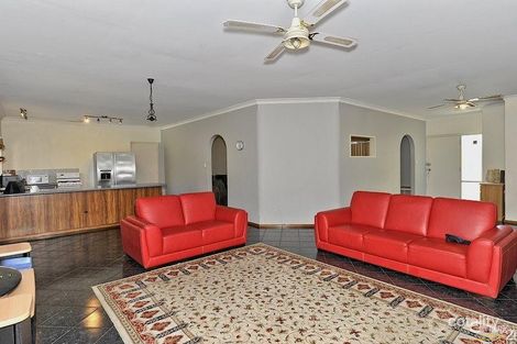 Property photo of 13 Balmoral Parade Halls Head WA 6210