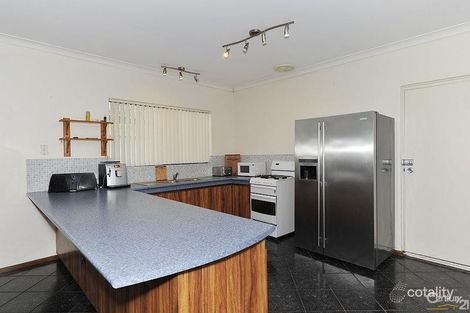 Property photo of 13 Balmoral Parade Halls Head WA 6210