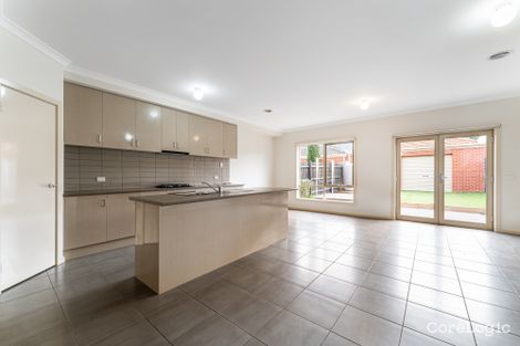 Property photo of 30 Betula Terrace Sunbury VIC 3429