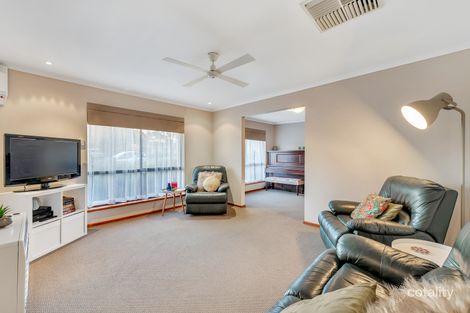 Property photo of 11 Warburton Drive Woodcroft SA 5162