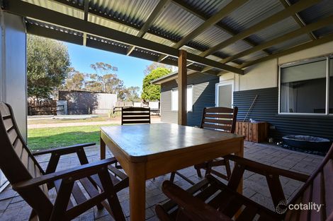 16-18 Stuart St, Melrose, SA 5483