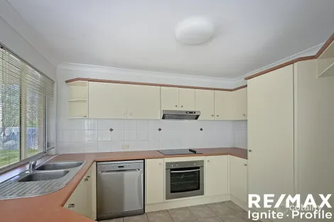 Property photo of 38 Homebush Crescent Sinnamon Park QLD 4073