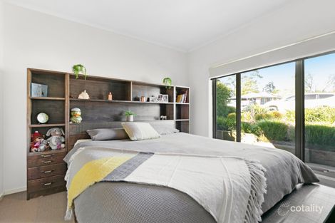 Property photo of 13 Autumn Way Kilsyth VIC 3137