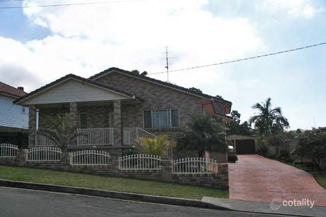 6 Henley Ave, Wollongong, NSW 2500